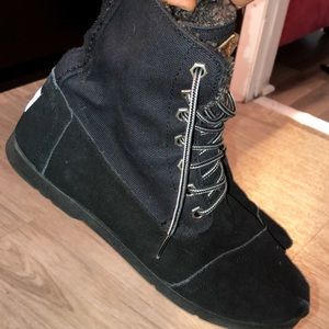 TOMS size 8 (got the wrong size)